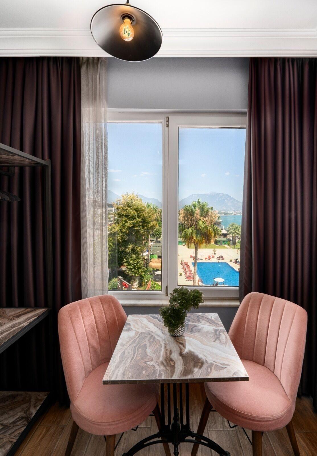 M.C.A Marquis Hotel Аланя Екстериор снимка